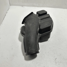 2016 - 2018 HONDA PILOT ENGINE AIR CLEANER INTAKE INLET DUCT HOSE OEM