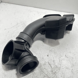 2016 - 2018 HONDA PILOT ENGINE AIR CLEANER INTAKE INLET DUCT HOSE OEM