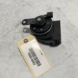 TOYOTA CAMRY 2018 - 2023 DRIVER SIDE LOW PITCH NOTE TONE HORN SIGNAL OEM