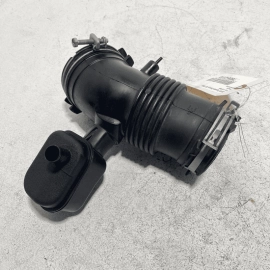 2018-2023 TOYOTA CAMRY 2.5L ENGINE AT AIR CLEANER HOSE TUBE w/ RESONATOR OE