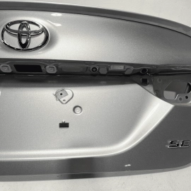 TOYOTA CAMRY 2018 - 2023 TAILGATE TRUNK DECK LID SHELL PANEL 1J9 SILVER OEM