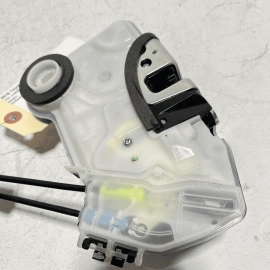 2018 - 2023 TOYOTA CAMRY FRONT RIGHT PASSENGER SIDE DOOR LOCK LATCH ACTUATO