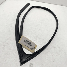 2018 - 2022 TOYOTA CAMRY FRONT PASSENGER SIDE WINDOW GLASS RUN CHANNEL SEAL