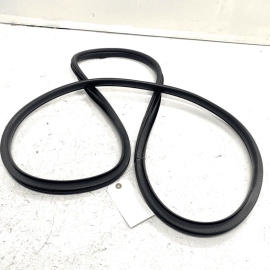 2011-2020 JEEP GRAND CHEROKEE REAR RIGHT DOOR BODY WEATHERSTRIP SEAL OEM