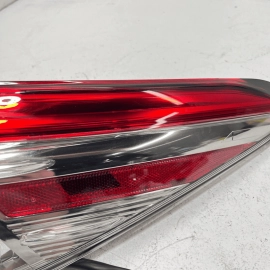 TOYOTA CAMRY 2018 - 2020 REAR RIGHT PASSENGER SIDE OUTER TAILLIGHT LAMP OEM