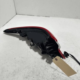 TOYOTA CAMRY 2018 - 2020 REAR RIGHT PASSENGER SIDE OUTER TAILLIGHT LAMP OEM