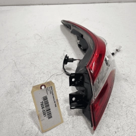 TOYOTA CAMRY 2018 - 2020 REAR RIGHT PASSENGER SIDE OUTER TAILLIGHT LAMP OEM