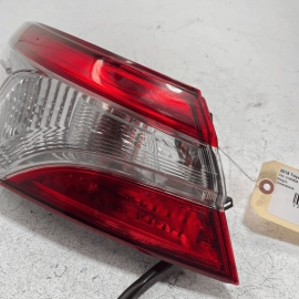 TOYOTA CAMRY 2018 - 2020 REAR LEFT DRIVER SIDE OUTER TAILLIGHT LAMP OEM