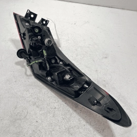 TOYOTA CAMRY 2018 - 2020 REAR LEFT DRIVER SIDE OUTER TAILLIGHT LAMP OEM