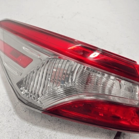 TOYOTA CAMRY 2018 - 2020 REAR LEFT DRIVER SIDE OUTER TAILLIGHT LAMP OEM