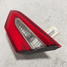 TOYOTA CAMRY 2018 - 2020 REAR RIGHT PASSENGER SIDE INNER TAILLIGHT LAMP OEM