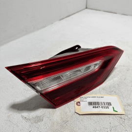 TOYOTA CAMRY 2018 - 2020 REAR LEFT DRIVER SIDE INNER TAILLIGHT LAMP OEM
