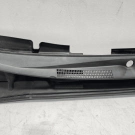 2018-2023 TOYOTA CAMRY WINDSHIELD WIPER COWL VENT GRILLE PANEL COVER TRIM O 2018-2023 TOYOTA CAMRY WINDSHIELD WIPER COWL VENT GRILLE PANEL COVER TRIM O