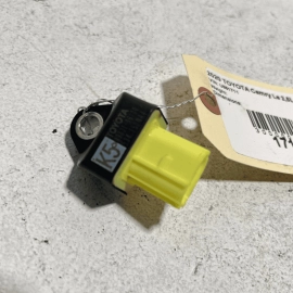 2018 - 2021 TOYOTA CAMRY REAR LEFT OR RIGHT IMPACT CRASH SENSOROEM 1 PCS