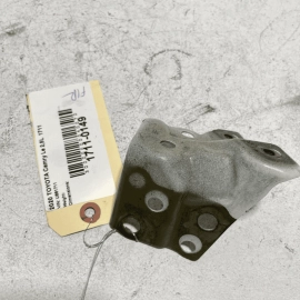 TOYOTA CAMRY 2018 - 2023 FRONT PASSENGER SIDE FENDER SUPPORT MOUNT BRACKET 