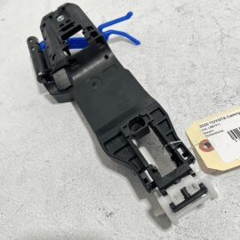 18-23 TOYOTA CAMRY REAR LEFT DRIVER SIDE EXTERIOR DOOR HANDLE BASE BRACKET 