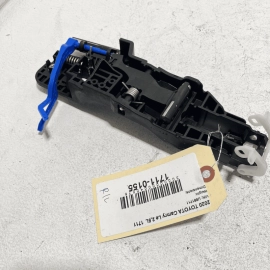 18-23 TOYOTA CAMRY REAR LEFT DRIVER SIDE EXTERIOR DOOR HANDLE BASE BRACKET 