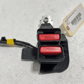 REAR LEFT CENTER SIDE SEATBELT SEAT BELT BUCKLE 2019-2023 TOYOTA CAMRY OEM
