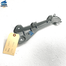 2007-2012 Mercedes X164 GL450 Front Right Passenger Side Fender Rear Bracke