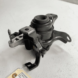 18 - 23 Toyota Camry XSE Front Passenger Engine Frame Mount Bracket Support
