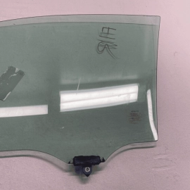 2018 - 2022 TOYOTA CAMRY FRONT RIGHT PASSENGER SIDE DOOR WINDOW GLASS OEM