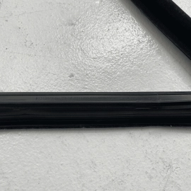 2007-13 Mercedes S550 Front Passenger Door Window Run Channel Wheatherstrip