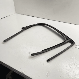 REAR DRIVER SIDE RUN CHANNEL WEATHERSTRIP SEAL OEM Mini Countryman R60 11-2