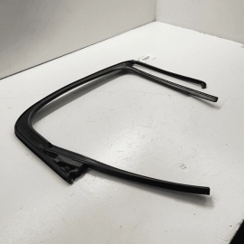 REAR DRIVER SIDE RUN CHANNEL WEATHERSTRIP SEAL OEM Mini Countryman R60 11-2