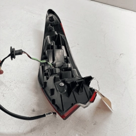 2018-20 Toyota Camry Rear Right Passenger Side Outer TailLight Lamp Assembl