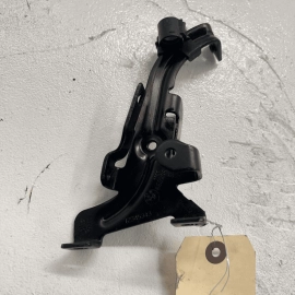 2017 – 2020 BMW 240 XI GENUINE BMW ENGINE REAR PADS MOUNT BRACKET SUPPORT O