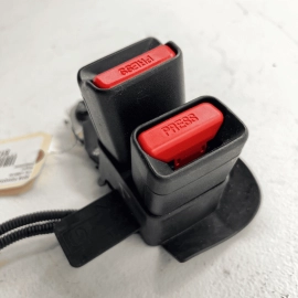 Rear Center & Driver Seat Belt Receptacle Buckle Latch OEM 2019-21 Toyota C