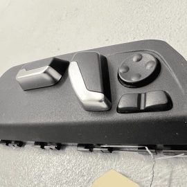 2017-2020 BMW M240Xi FRONT RIGHT PASSENGER SEAT CONTROL MEMORY SWITCH OEM
