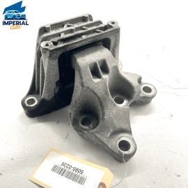 GMC TERRAIN 2018-2020 2.0L AWD LEFT REAR TRANSMISSION MOUNT SUPPORT BRACKET