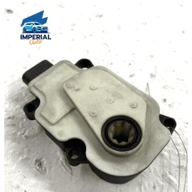 2012-16 Tesla Model S Right Bumper Grille Vent Shutter Control Motor Actuat