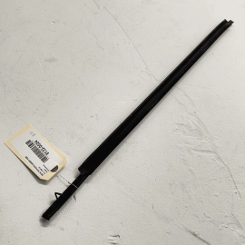 REAR LEFT DRIVER SIDE DOOR WINDOW BELT MOLDING OEM TOYOTA CAMRY XSE 2018-20