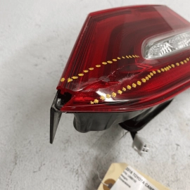 Toyota Camry XSE SE XLE LE 2018-2020 Rear Left Driver Side Lamp Assembly OE