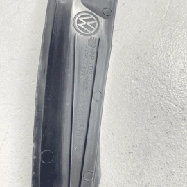VOLKSWAGEN JETTA GLI 2019 - 2021 Front Right Inner Fender End Plate Cover O