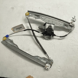 2014 - 2020 INFINITI Q50 FRONT PASSENGER SIDE DOOR WINDOW REGULATOR & MOTOR