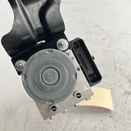 Toyota Camry XSE XLE 2018-2020 ABS Pump Anti Lock Brake Control Unit OEM 1P