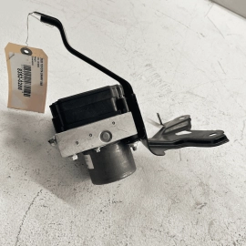 Toyota Camry XSE XLE 2018-2020 ABS Pump Anti Lock Brake Control Unit OEM 1P