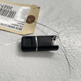 2007-2013 Mercedes W221 S550 Rear Right Passenger Side Door Lock Latch Knob