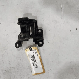 18-19 KIA RIO 1.6L ENGINE LOWER TORQUE ARM MOUNT BRACKET STAY OEM