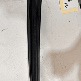 AUDI A6 2016-2018 S6 FRONT DRIVER DOOR GLASS RUN CHANNEL WEATHERSTRIP SEAL 