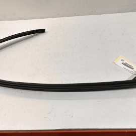 AUDI A6 2016-2018 S6 FRONT DRIVER DOOR GLASS RUN CHANNEL WEATHERSTRIP SEAL 