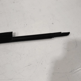 AUDI A6 Quattro 2014-2018 S6 FRONT PASSENGER SIDE DOOR WINDOW BELT MOLDING 