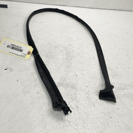 2007-13 MERCEDES S-CLASS FRONT RIGHT PASSENGER SIDE UPPER WEATHERSTRIP SEAL