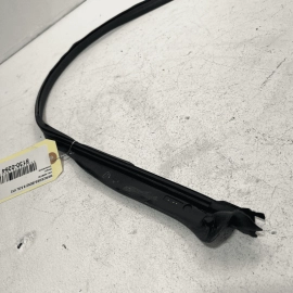 2007-13 MERCEDES S-CLASS FRONT RIGHT PASSENGER SIDE UPPER WEATHERSTRIP SEAL