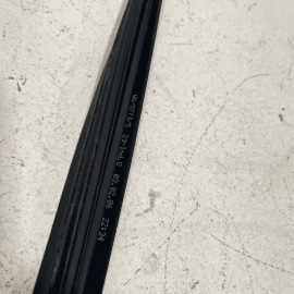 2007-13 MERCEDES S-CLASS FRONT RIGHT PASSENGER SIDE UPPER WEATHERSTRIP SEAL