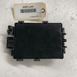 2017 - 2020 Tesla Model S Front Trunk Frunk 12V Fuse Relay Box Module Unit 