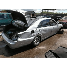 07-13 MERCEDES W221 S600 FRONT LEFT OR RIGHT SIDE DOOR CHECK STRAP BRACKET 